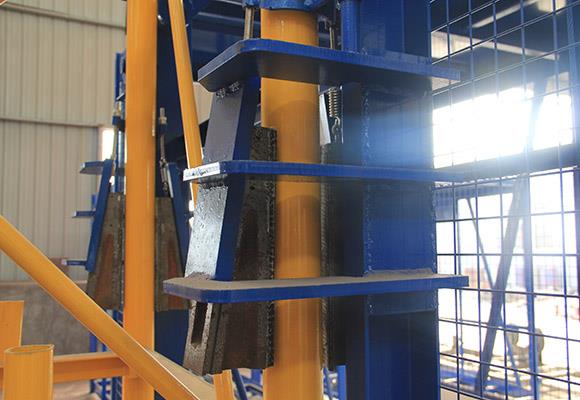 Rem Konstruksi Hoist